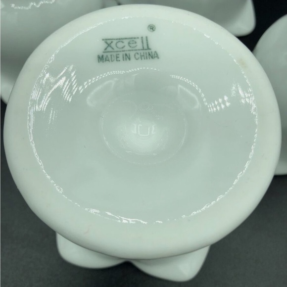 D3- Vintage Xcell White Ceramic Tulip Design Set 4Petal ice cream bowl - Picture 2 of 2